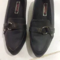 کالج زنانه نو فقط ۳۰۰