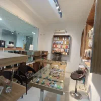 لوازم دکور مغازه، قاب و گلس موبایل با قیمت عمده