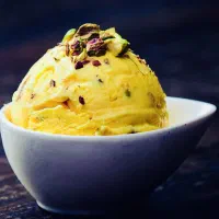 استخدام آقا برای بستنی فروشی با بیمه