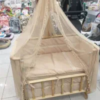 تخت کنار مادر چوبی (فروش ویژه)|تخت و صندلی بچه|تهران, عبدل‌آباد|دیوار