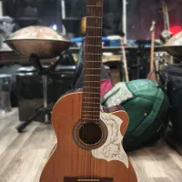 گیتار الحمرا