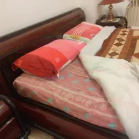 تخت دو نفره تمیز و سالم همراه با پا تختی و دراور|تخت و سرویس خواب|کرج, گوهردشت|دیوار