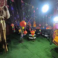 باریستای خانم برای کافه چینی