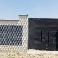 چهار-دیواری-با-درب-خوش-قواره