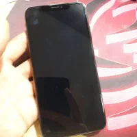 اپل iPhone XS Max با حافظهٔ ۶۴ گیگابایت