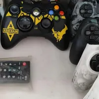 دو عدستهxbox360بدون مشکل و خرابی با روکش عرق گیر