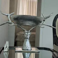 میوه خوری گوزن