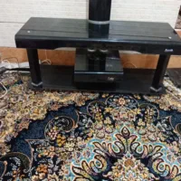 میز تلویزیون شیشه ای