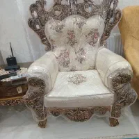 فروش فوری  مبلمان ۷ نفره همراه با روکش و میز وسط|مبلمان خانگی و میز عسلی|لاهیجان, قیام|دیوار