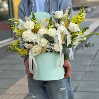 باکس گل گرد با تزیینات ویژه کد ۱۰۷۲ گلاریس