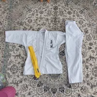 لباس جودو با کمربند زرد