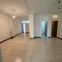 ۹۰ متر چند قدمی مترو و بانک