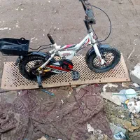 یک عدد دوچرخه  ۱۲  سالم