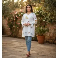 حراج تونیک مانتو شومیزی زنانه در حد نو