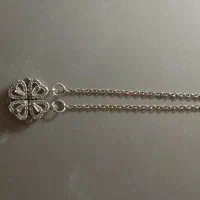 گردنبند گل شبدر قلبی|بدلیجات|جهرم, |دیوار