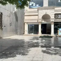 یک باب مغازه تجاری در طبقه اول ساختمان تینا