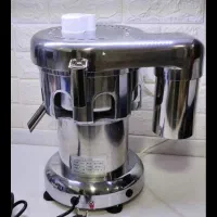 آبمیوه گیری صنعتی