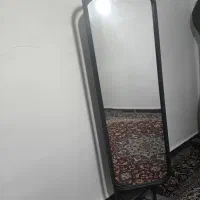 آینه قدی ایستاده