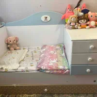 تخت خواب دومنظوره نوزاد و نوجوان