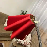 اباژور قرمز|چراغ خواب و آباژور|تالش, هشتپر|دیوار