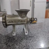 چرخ گوشت در حد نو|خردکن، آسیاب، غذاساز|مهاباد (آذربایجان غربی), |دیوار