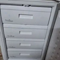 فریزر ۴کشو ایسکول۱۰۸۰۰۰۰۰