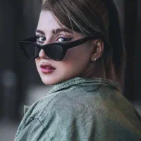 ماهگرد و عکس آتلیه ای و روتوش و ترمیم