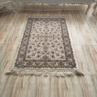 فرش در حد نو 1/5 متری