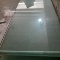 شیشه طبقه قفسه