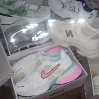 فروش. عمده. کفش. اسپرت