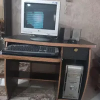 کامپیوتر  ال جی با میز