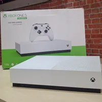 xbox one s در حد آکبند
