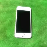 گوشی آیفون (اپل) 5s لاکاغذی و خیلی تمیز،سالم سالم