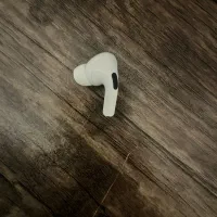 ایرپاد تک گوش چپ