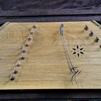 سنتور با چوب گردو اصلا استفاده نشده.