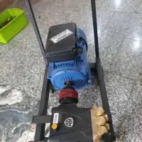 یک عدد کارواش 200بارتکفار و دیگ بخار 350لیتر