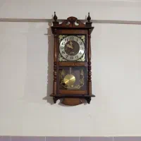 ساعت دیواری کوکی چوبی قدیمی عتیقه درخدنو سالم