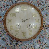 ساعت دیواری کوین آکبند