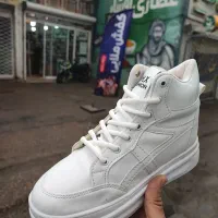 بوت سفید فقط 300