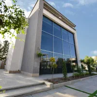 ۴۱۰متر پلاک ویلایی برخیابان اصلی ارتفاع دار مشتاق