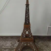 یه عدد چراغ خواب طرح ایفل کار دست بفروش می‌رسد