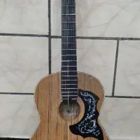 گیتار بسیار عالی برای اموزش و اجرا برای تازه کارا