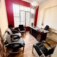 اجاره-یک-اتاق-از-دفتر-کار-با-در-مرکز-شهر