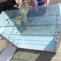 سه عدد ویترین موبایلی و آرایشی و عطر