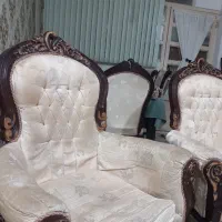 مبل نه نفر ه سلطنتی و میز نهار خوری