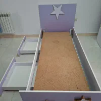 فروش تخت یک نفره کشو دار به همراه پاتختی