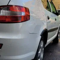 فروش رانامدل۹۶فوق لعاده تمیزکم کار۳تیکه رنگ داره