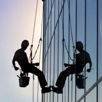 کار در ارتفاع با طناب بدون نیاز به داربست|خدمات پیشه و مهارت|رشت, قاسمیه|دیوار