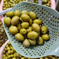 انواع زیتون طارم کیلویی 40|خوردنی و آشامیدنی|رشت, جهاد|دیوار