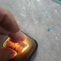 سنگ احتمالا کهربا یا شجر نمیدونم .اویزی گبری کهنه|جواهرات|ساوه, |دیوار